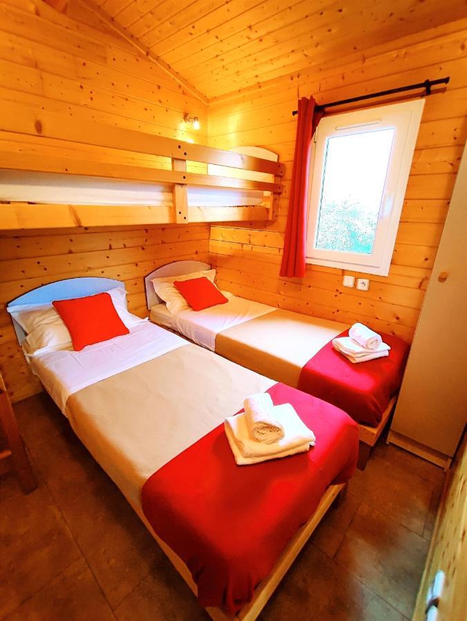 Les Chalets De Sancerre Thauvenay Exterior foto